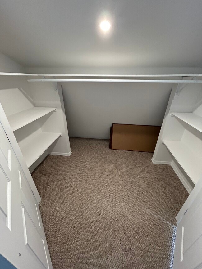 Foto del edificio - 61 Nelson Ave