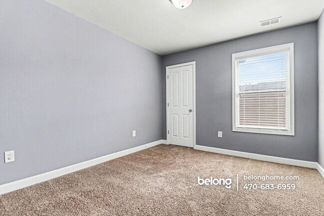 Foto del edificio - 8005 Pierpoint Ln