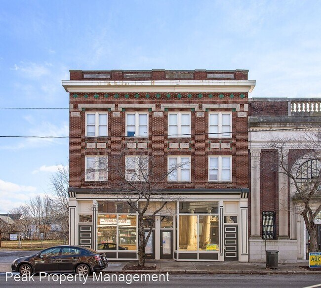 Building Photo - 1124 Hull St