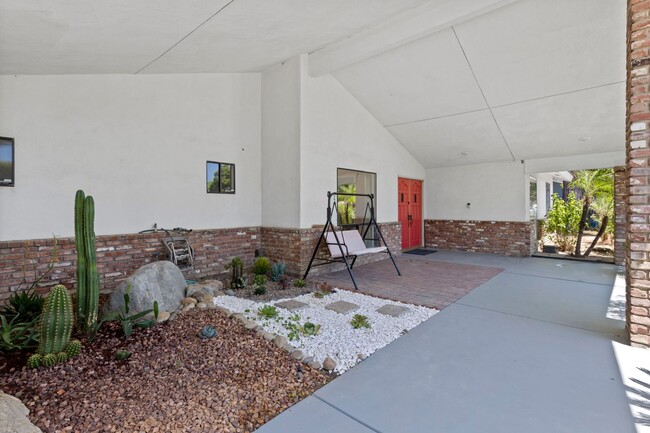 Building Photo - Fully Furnished Home Off of Gosford Rd and...