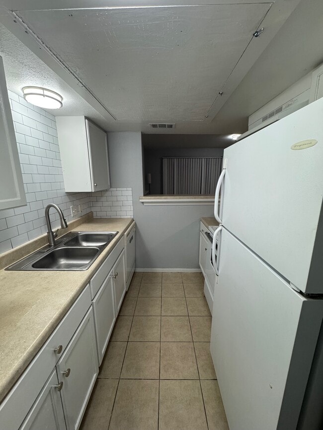 Foto del edificio - 7152 Fair Oaks Ave