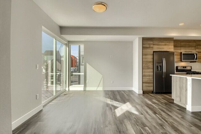 Foto del edificio - 5591 W 11th Pl