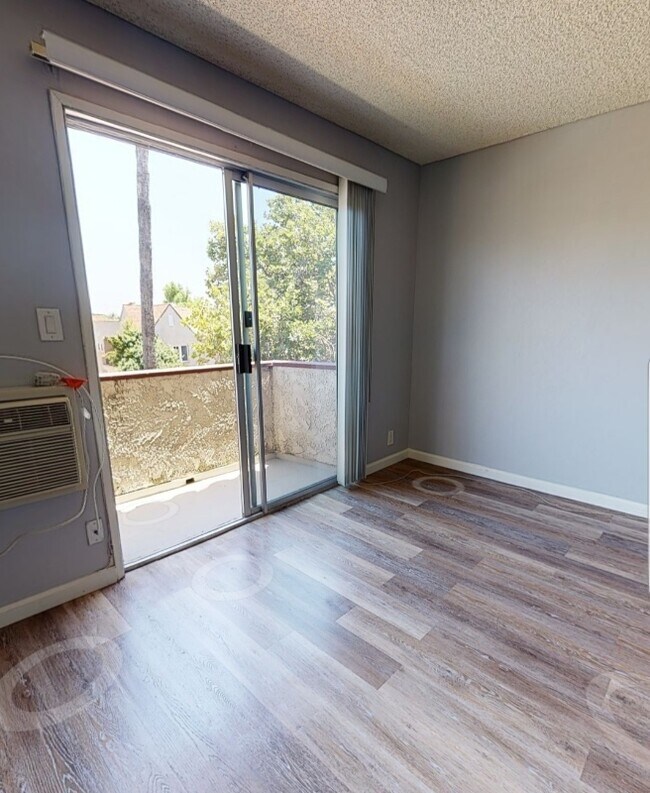 Foto del edificio - 123 S Catalina St