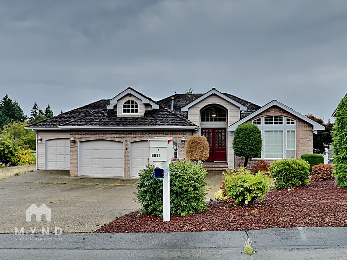 Primary Photo - 6613 46th Ave Ct E