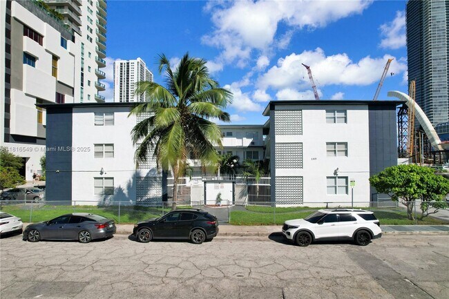 Foto del edificio - 1315 NE Miami Ct