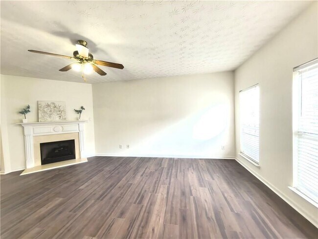 Building Photo - 619 Kenridge Way