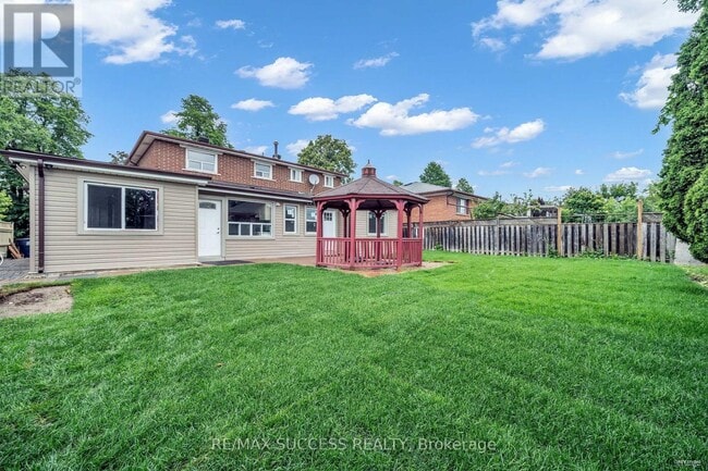 Building Photo - 15 Killamarsh Dr