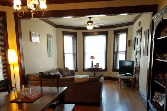 Living Room - 4241 N Damen Ave