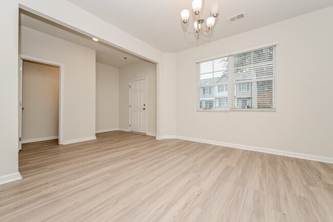 Foto del edificio - 3577 Saratoga Cir