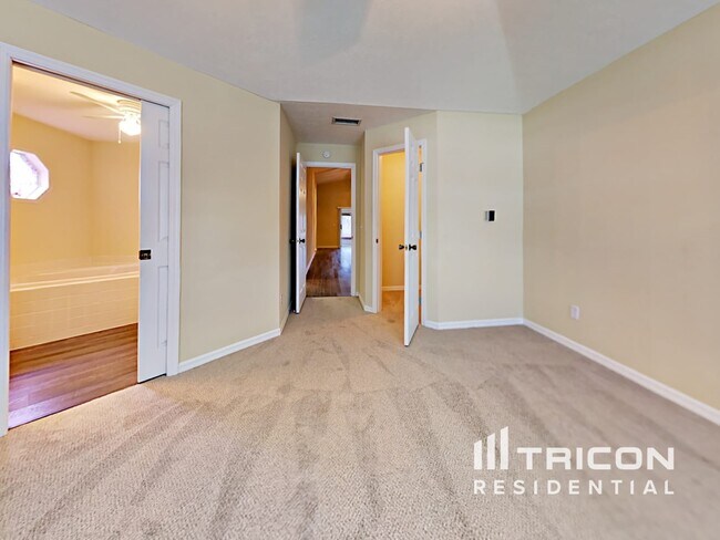 Building Photo - 11302 Andy Dr