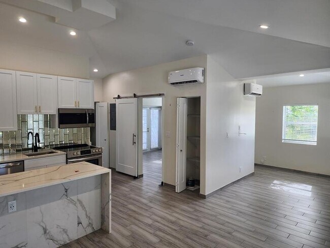 Foto del edificio - 315 SW 7th St