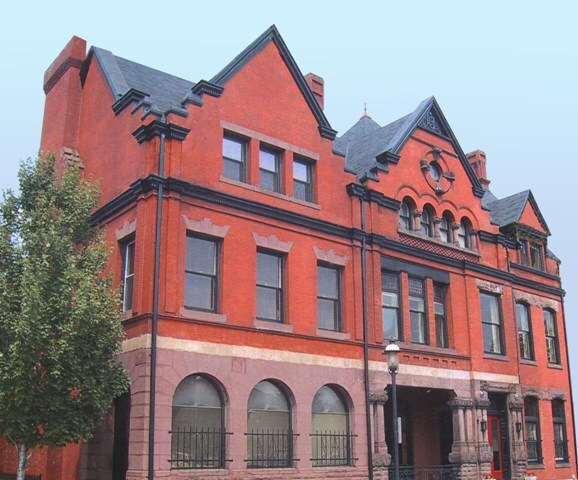Foto del edificio - 930 N Lincoln Ave