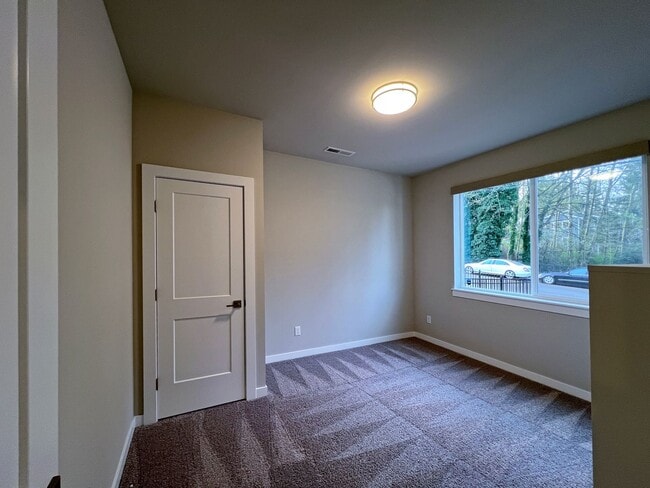 Building Photo - Applications Pending - Gorgeous Five bedro...