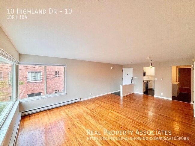 Building Photo - 10 Highland Dr