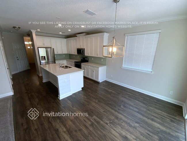 Foto del edificio - 7107 Emsley Cir