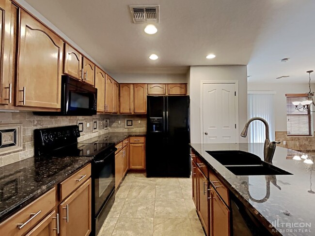 Foto del edificio - 33037 N Quarry Hills Dr
