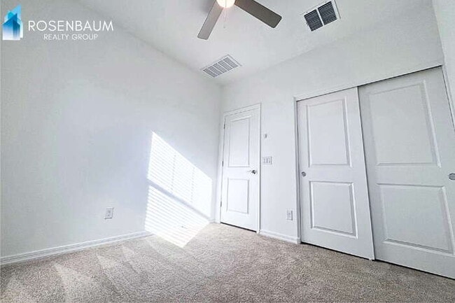 Foto del edificio - 3903 101st Dr