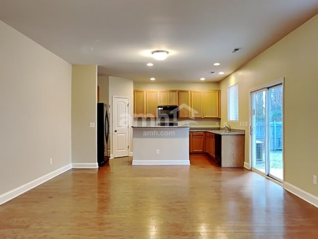 Building Photo - 306 Duck Pond Ln