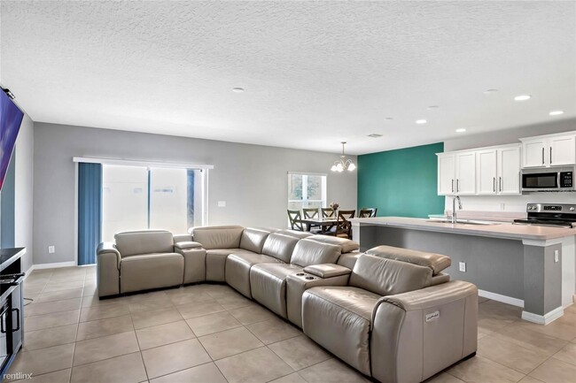 Building Photo - 4 br, 2 bath House - 199 Hydra Way