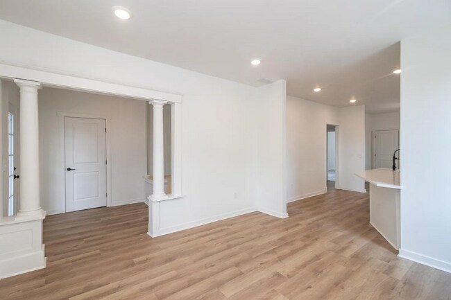 Foto del edificio - 2328 St James Ave
