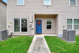 Building Photo - 20 Evanston St