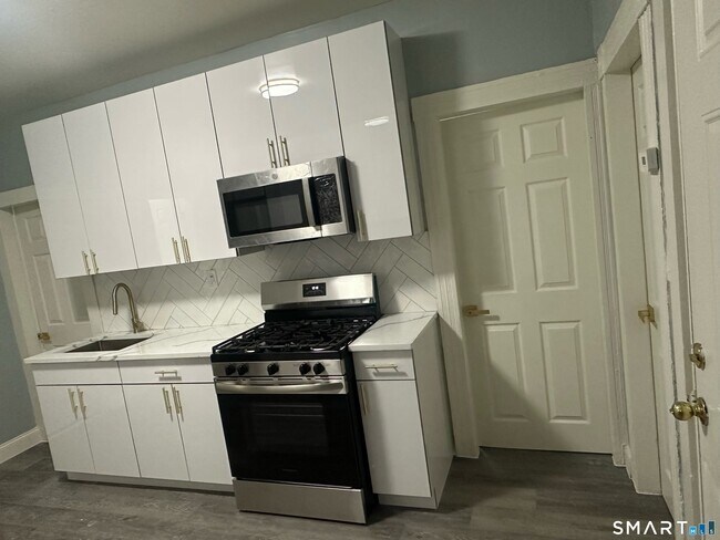 Foto del edificio - 268 Davenport Ave