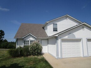 Building Photo - 3509-3511-3511 La Mesa Dr