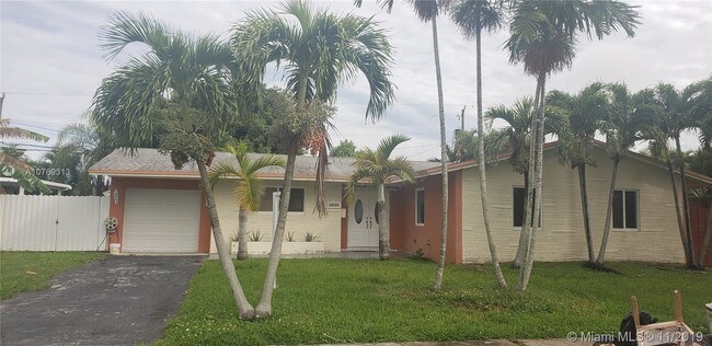 Building Photo - 10601 SW 200th St