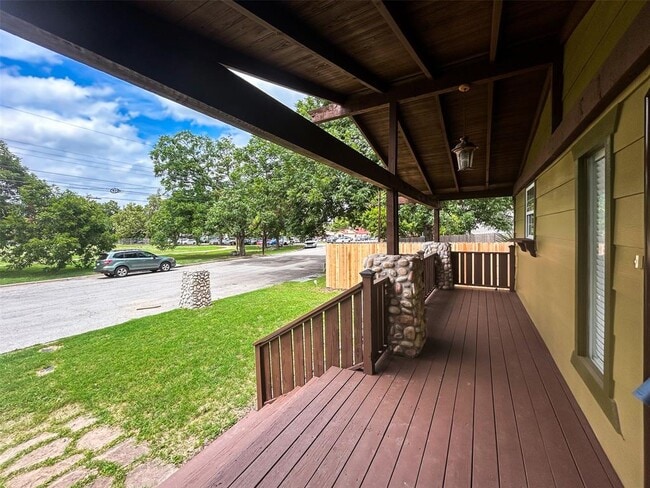 Foto del edificio - 2415 Durwood St