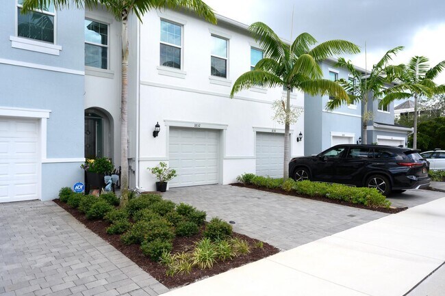 Foto del edificio - 1832 SE Roxy Way