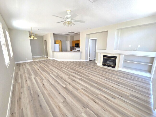 Foto del edificio - 7904 Canyon Grove Ct