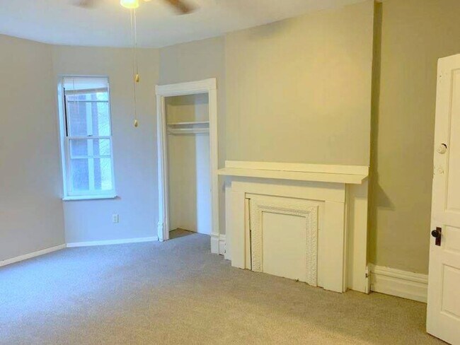 Foto del edificio - 3208 Dawson Street Units 1&amp;2