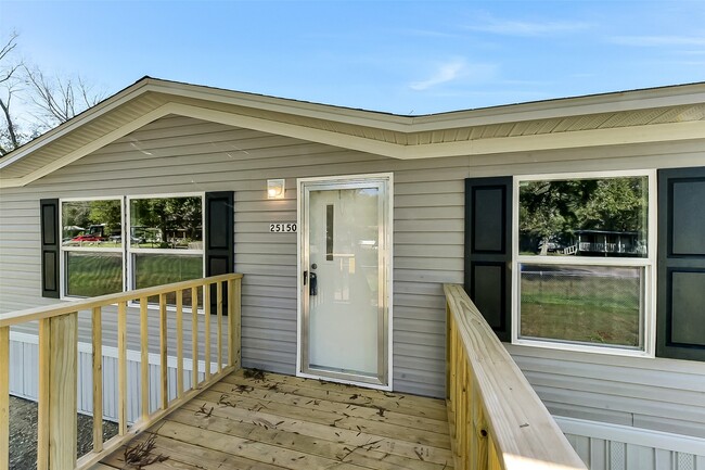 Building Photo - 25150 Faraway Ln