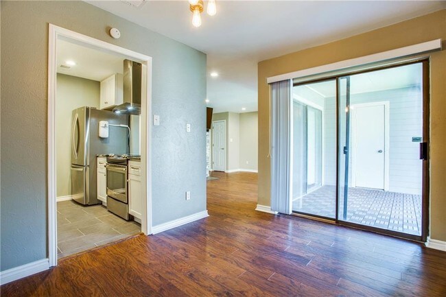 Foto del edificio - 3209 Cole Ave