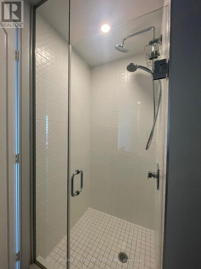 Building Photo - 70 Annie Craig Dr