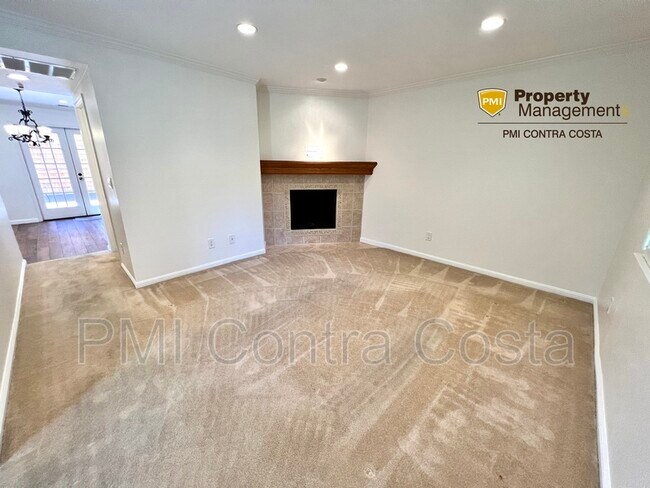 Foto del edificio - 417 Westcliffe Pl
