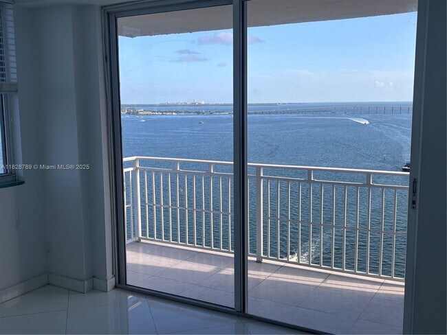 Foto del edificio - 770 Claughton Island Dr