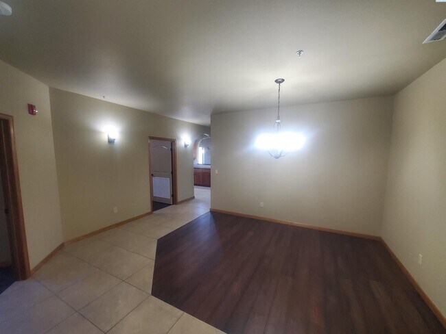 Building Photo - Riverwalk Village-Luxury living-partial ri...