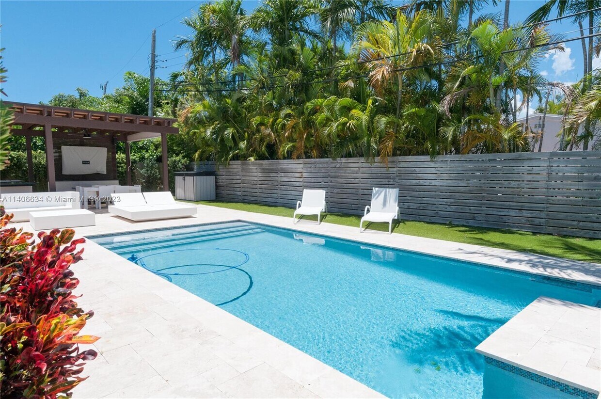 360 Ridgewood Rd, Key Biscayne, FL 33149 House for Rent in Key