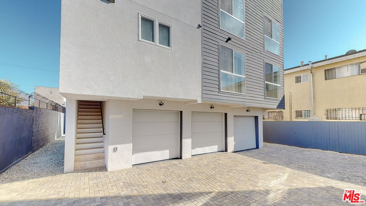 252 Rosemont Ave, Los Angeles, CA 90026 Room for Rent in Los Angeles, CA