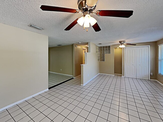 Building Photo - 9080 Arndale Cir