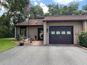 Building Photo - 800 McKenzie Ln