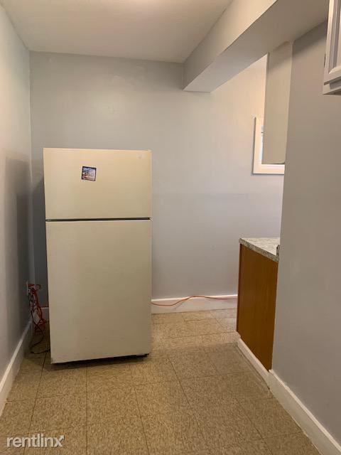Foto del edificio - 1 br, 1 bath Apartment - 4604 Prudence St