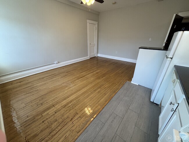 Foto del edificio - 1185 Commonwealth Ave