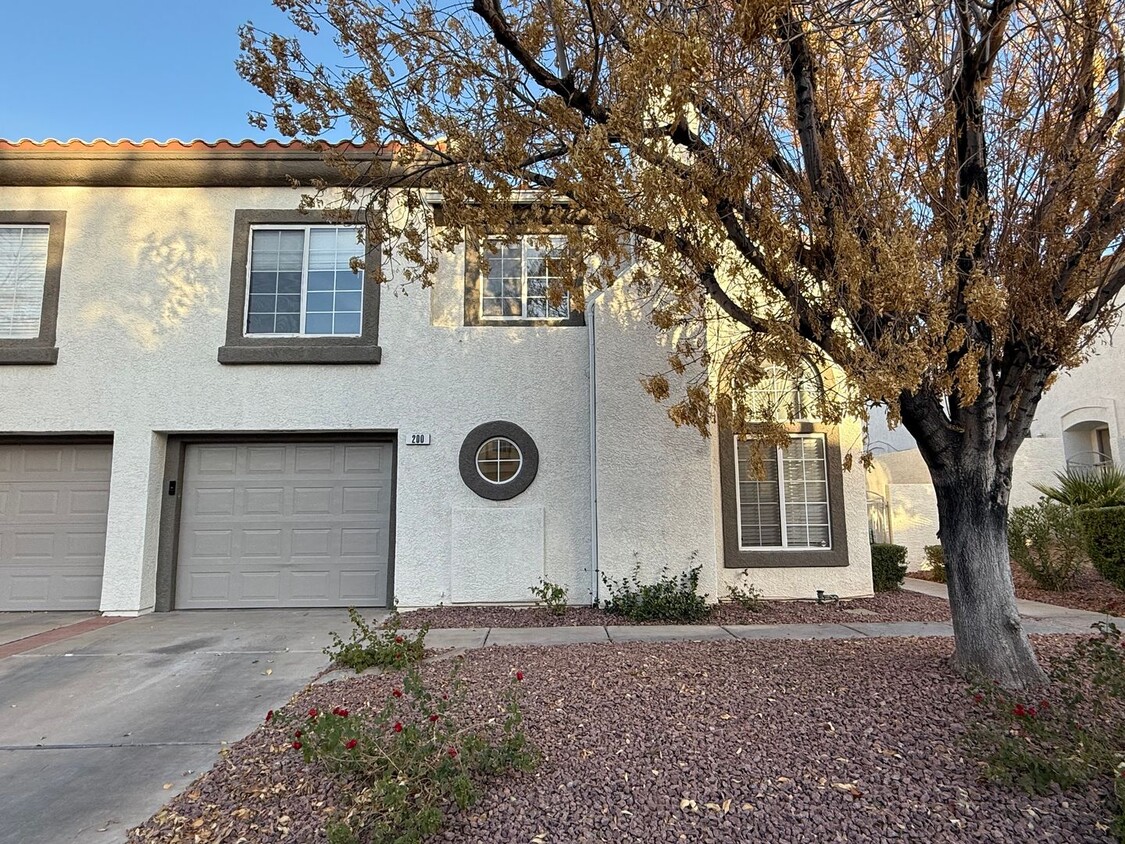 3/BD 2.5 BA Inviting Townhouse with Cozy ... - 3/BD 2.5 BA  Inviting Townhouse with Cozy ...