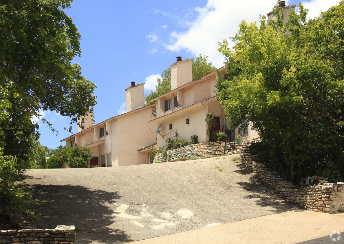 Foto del edificio - 6900 Hart Ln