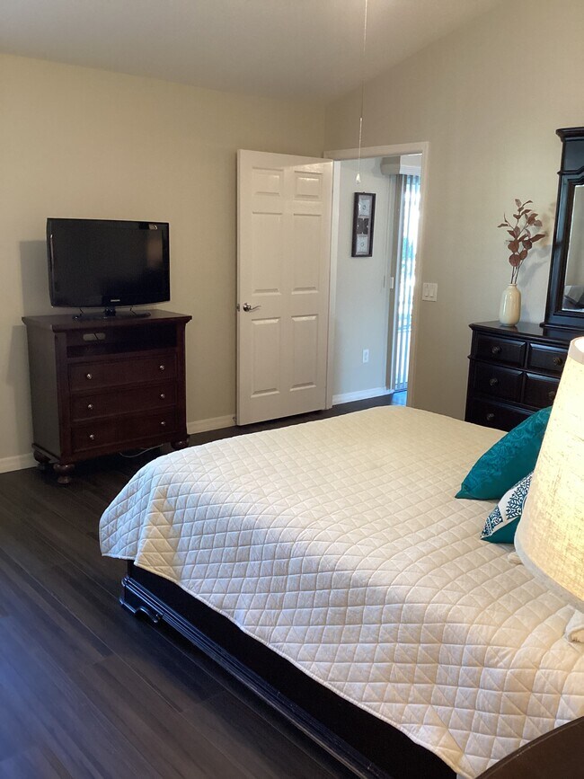 Building Photo - 3369 Kananwood Ter