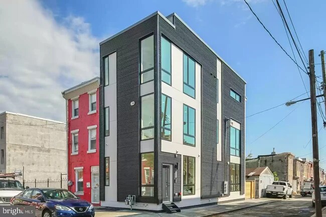 Building Photo - 162 W Norris Street