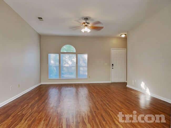 Foto del edificio - 62 Sweet Thorne Cir