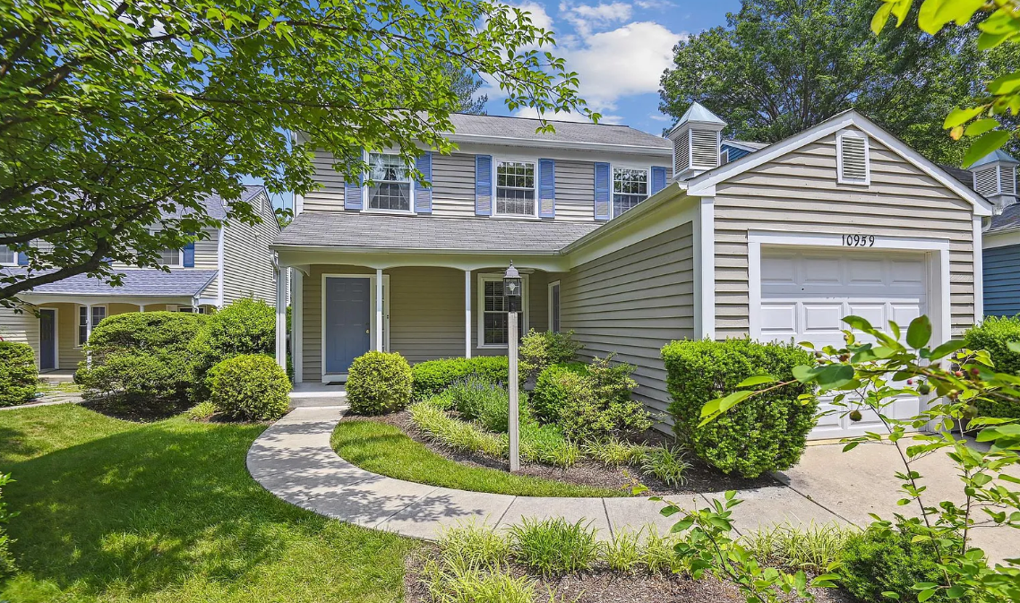 Foto principal - 10959 Hickory Ridge Rd